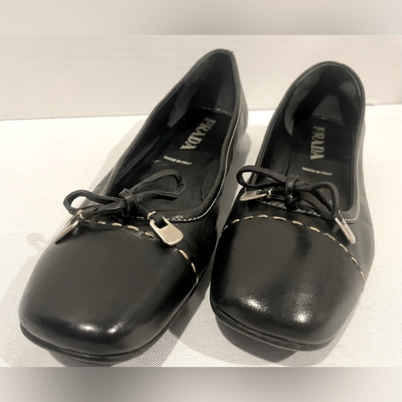 PRADA Authentic Black Leather Round Toe Ballet Flats Women’s 37 1/2 (7 1/2) - Picture 1 of 15